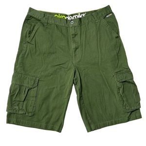 Akademiks Cotton Cargo Shorts 13” in Olive Green Men’s Sz 40
